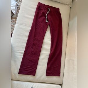 Figs Livingston Basic Scrub Pants, Size XXS, Burgundy